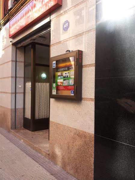 Pension Calfred II Logrono Ngoại thất bức ảnh
