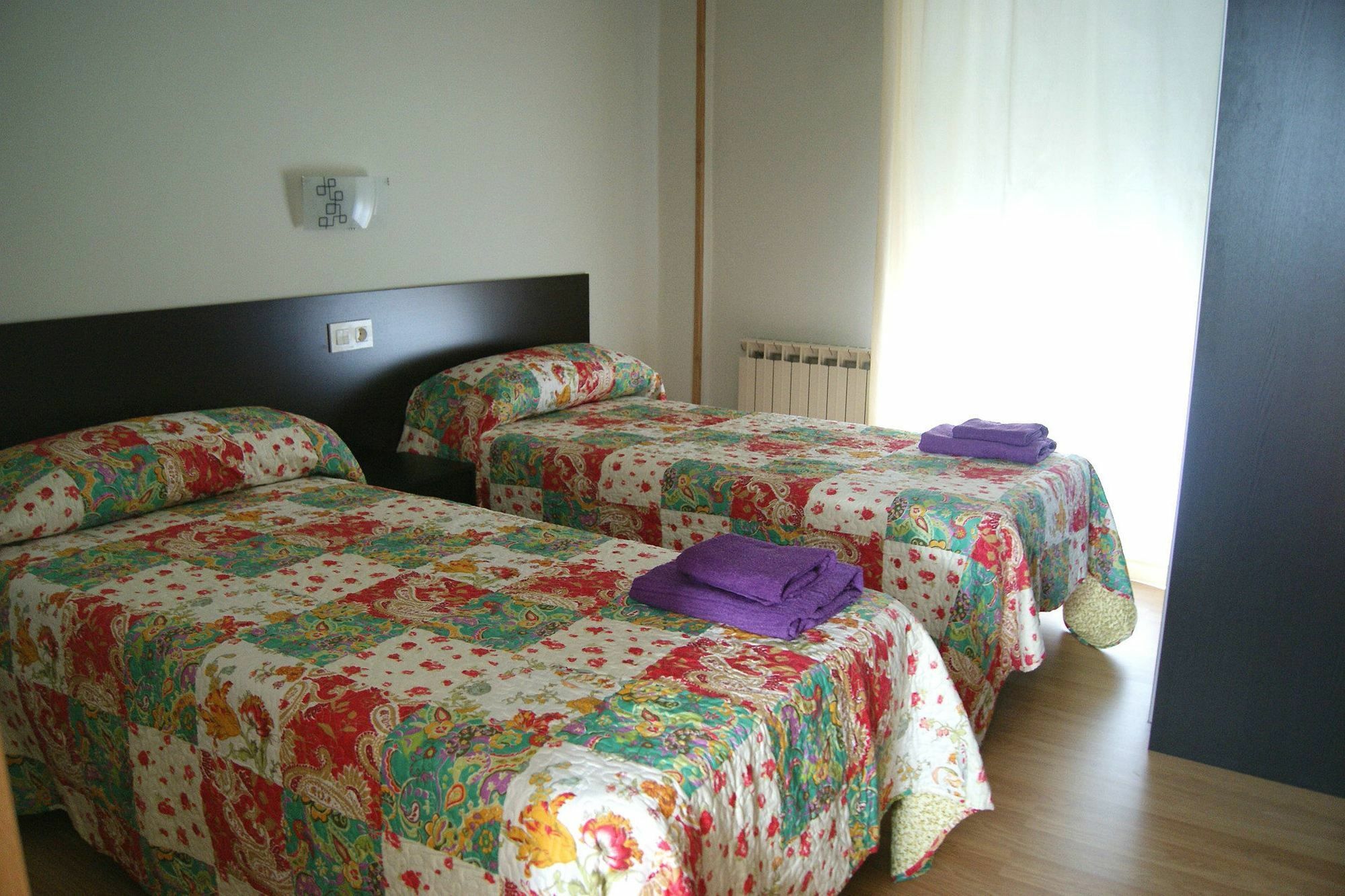 Pension Calfred II Logrono Ngoại thất bức ảnh